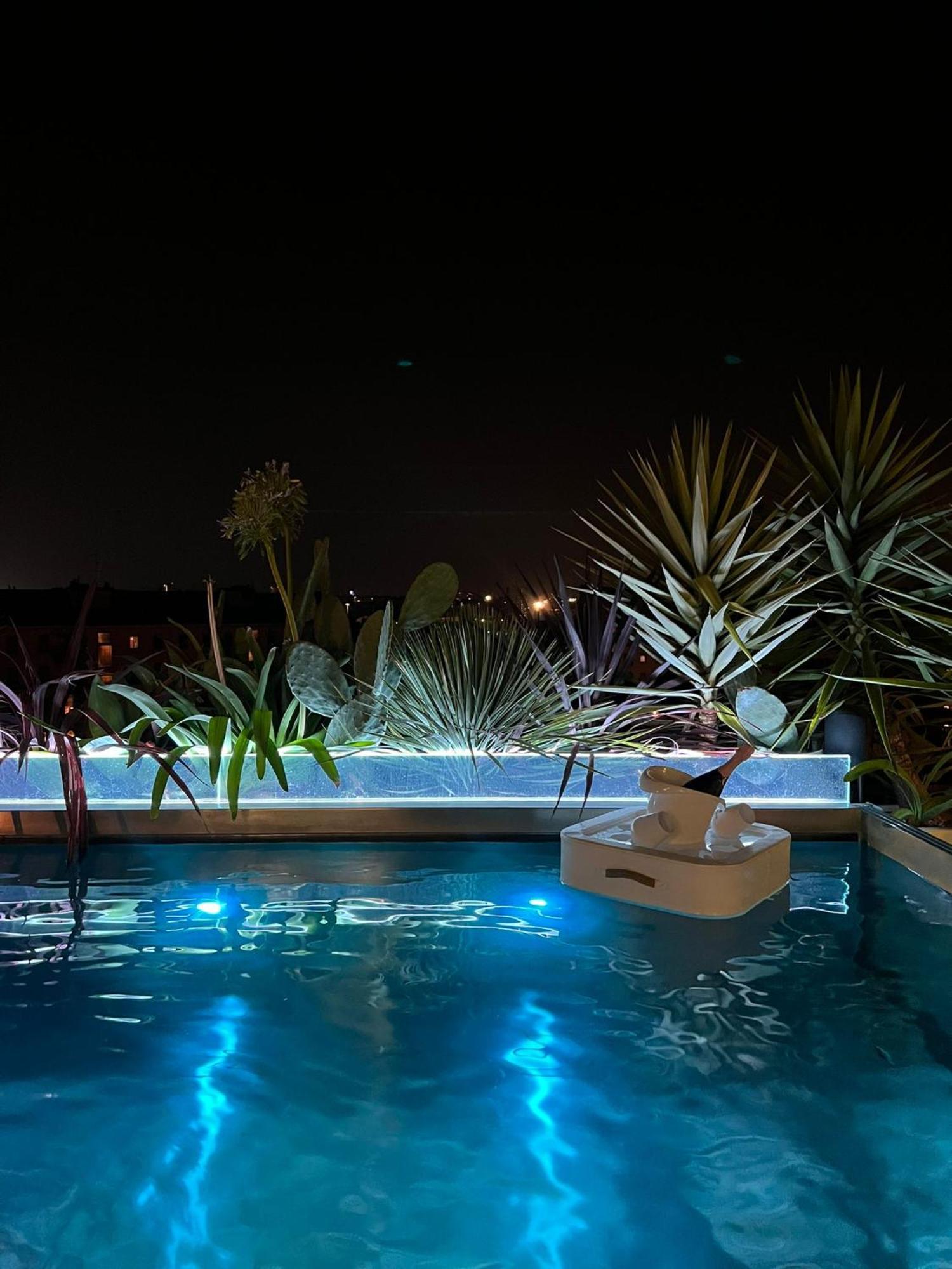 Apartamento Skyjungle, Luxury Penthouse Private Pool And Milán